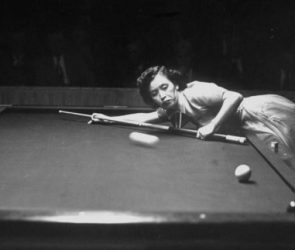 Masako Katsura Biography "The First Lady of Billiards"